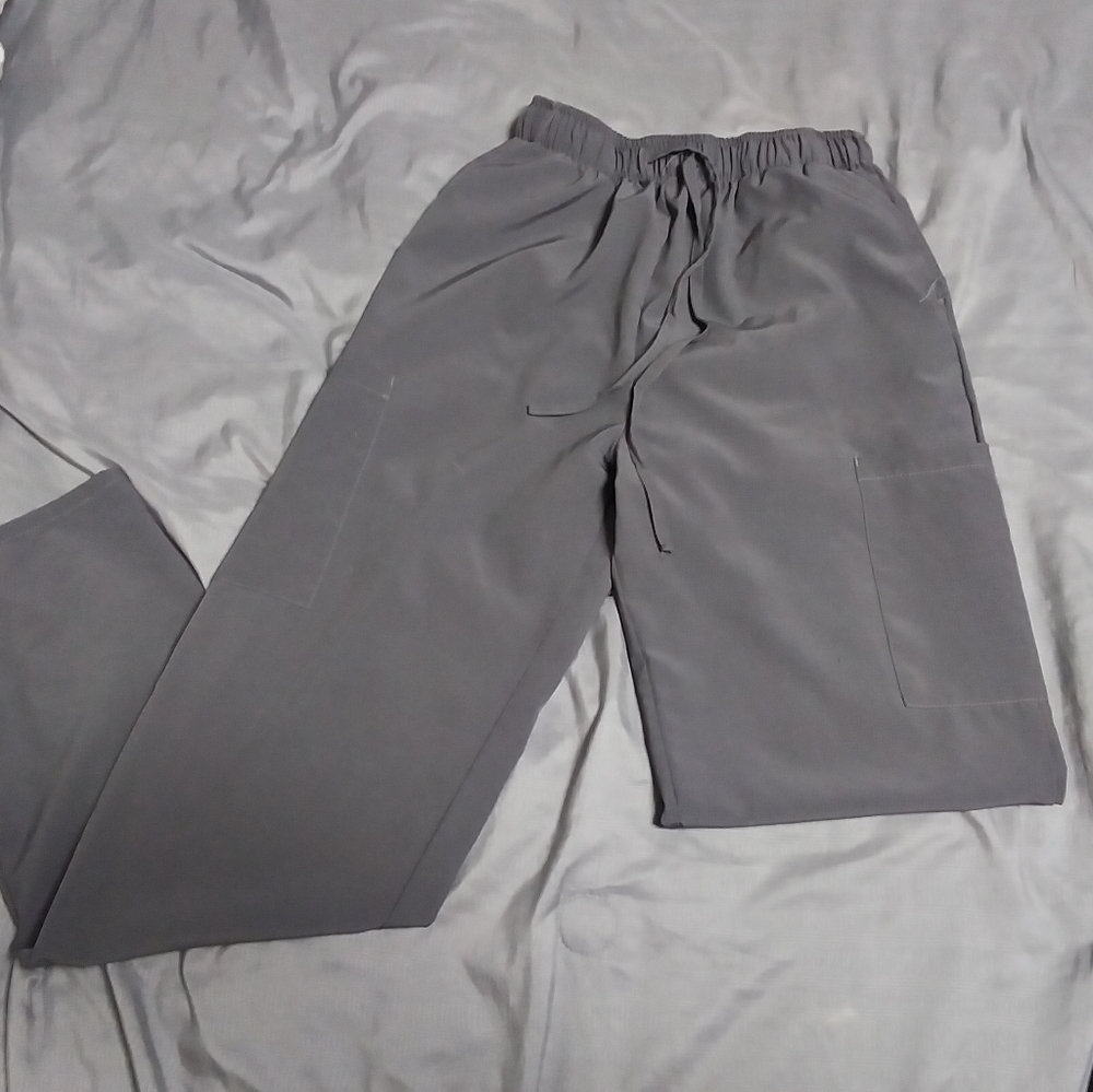 Scrub set - Picture 3 of 5